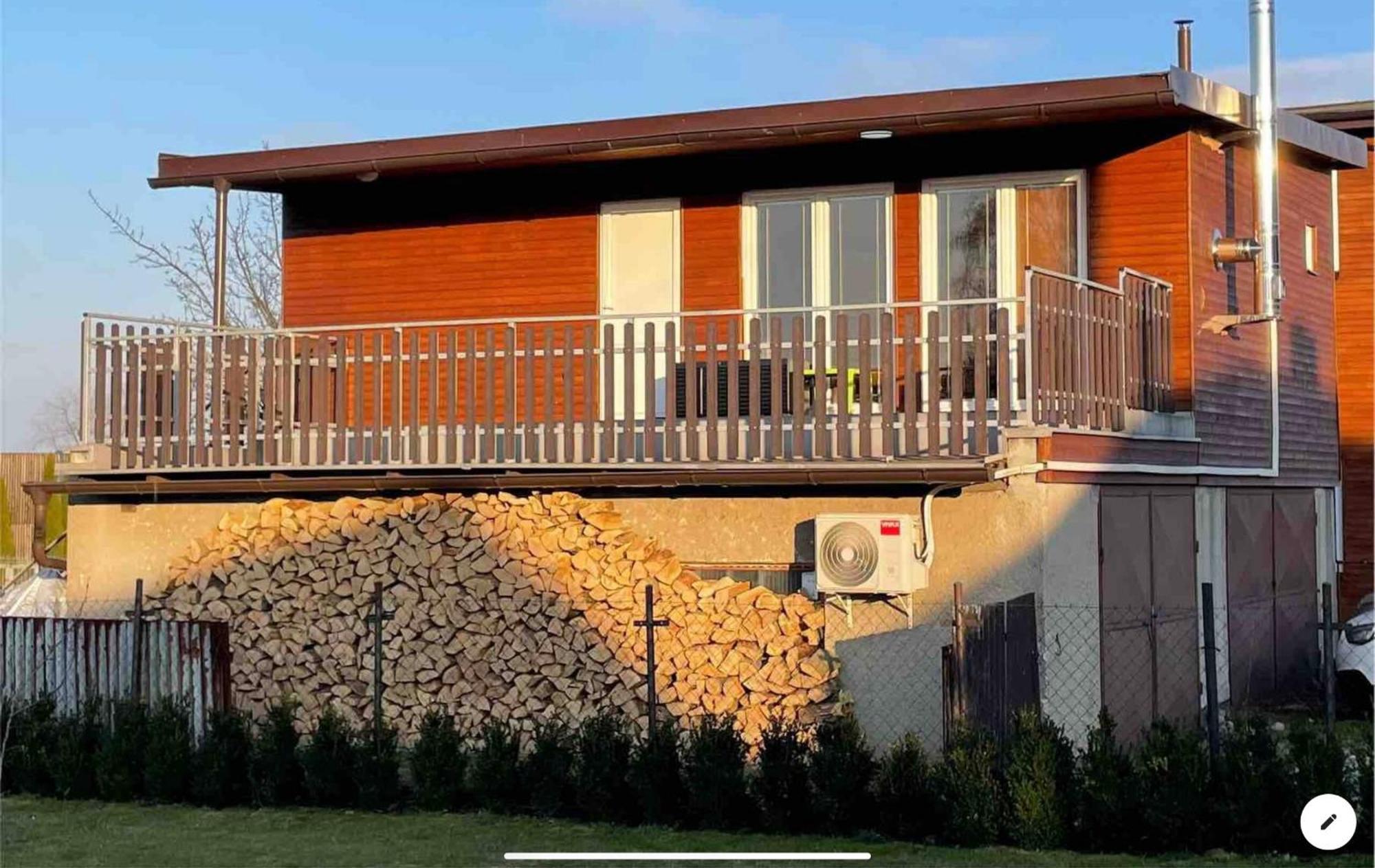 Johnys Apartment Острава Екстериор снимка