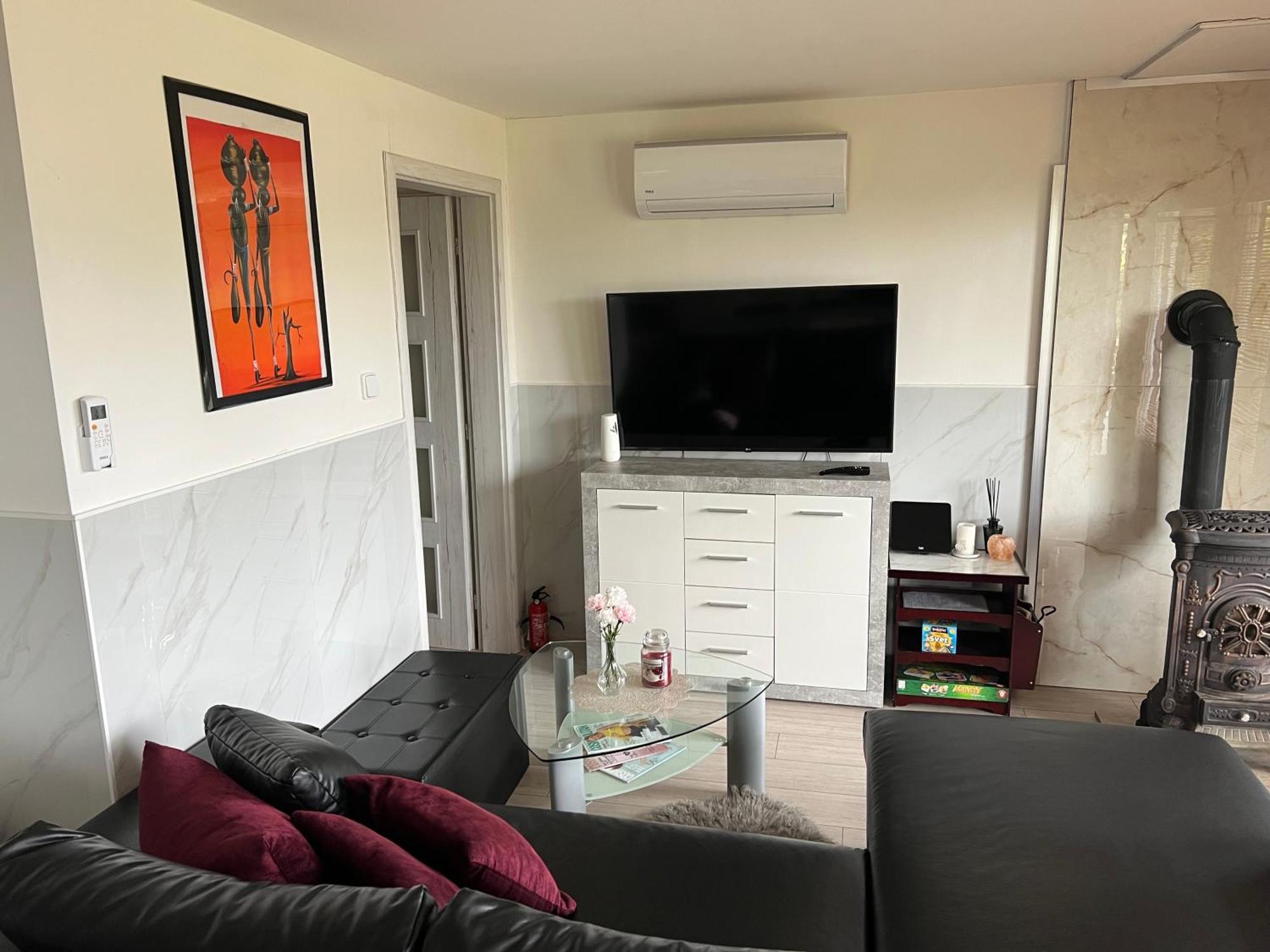 Johnys Apartment Острава Екстериор снимка