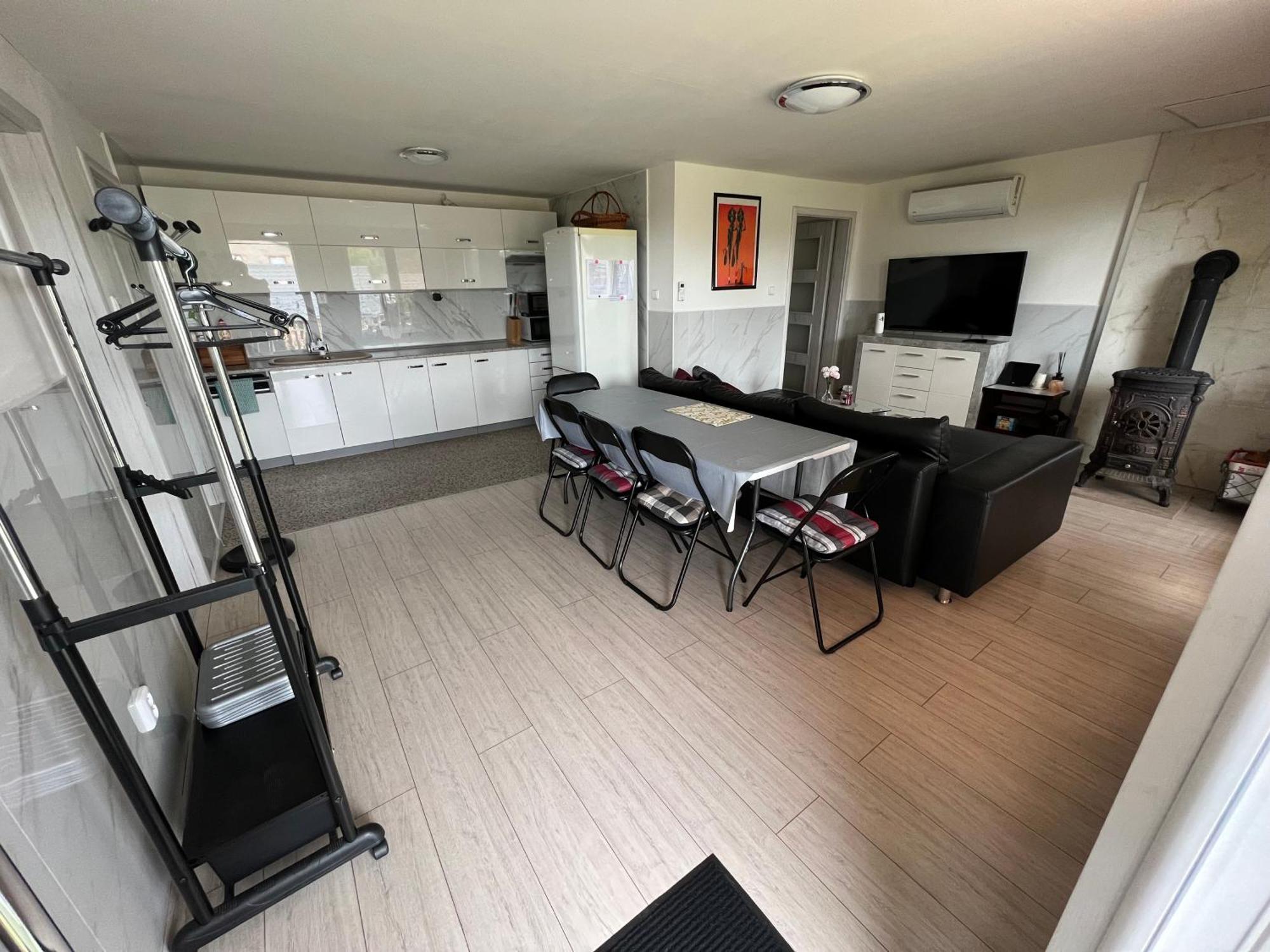 Johnys Apartment Острава Екстериор снимка